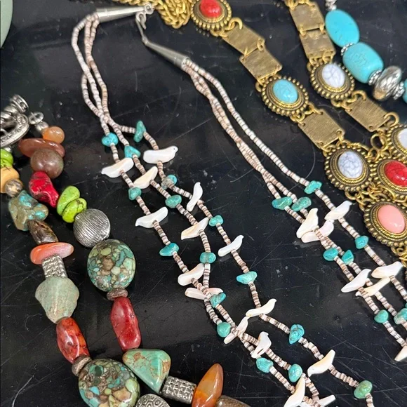 VTG Southwest style Necklace bundle. - Picture 10 of 14